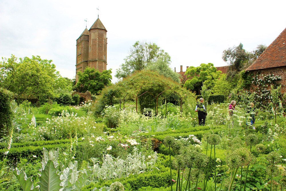 Glimpses of Sissinghurst Castle Garden