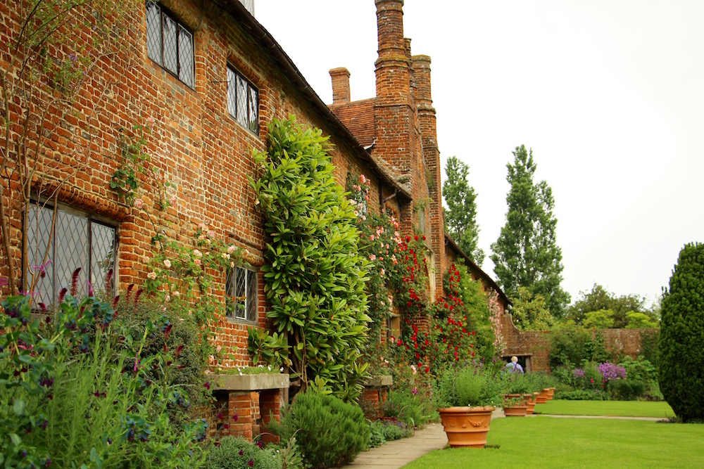 Glimpses of Sissinghurst Castle Garden